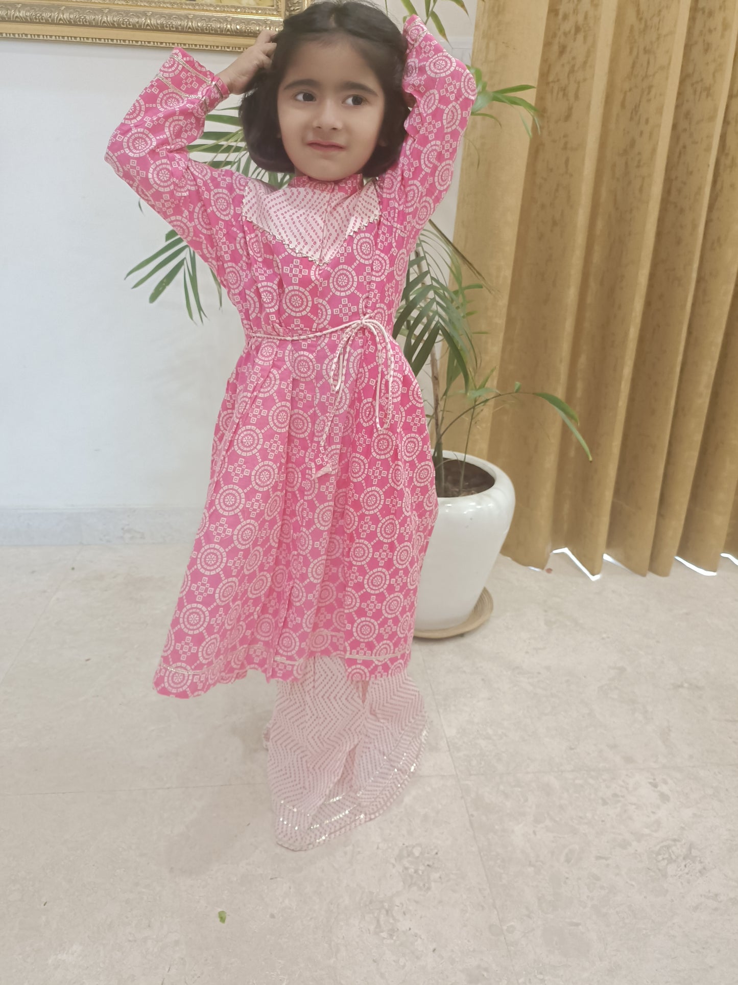 Girls Ethnic Kurti & Pant